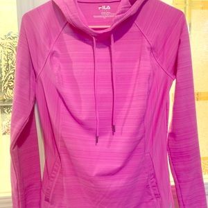 Fila athletic top, size small, like new